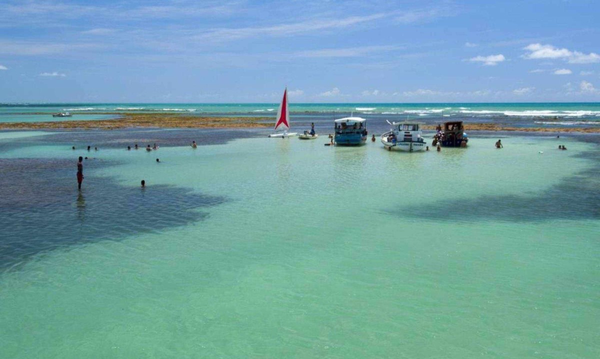  Passeio de catamarã até as piscinas naturais de Picãozinho é imperdível em João Pessoa -  (crédito: Cácio Murilo/MTur)