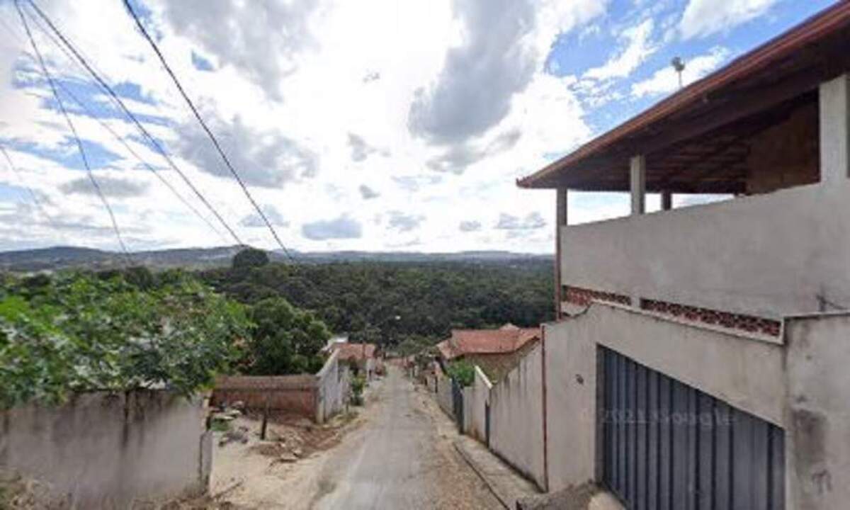 A tranquilidade da Rua da Paz foi quebrada nesta quarta-feira, quando um corpo foi encontrado na altura do número 93 -  (crédito: Google maps)