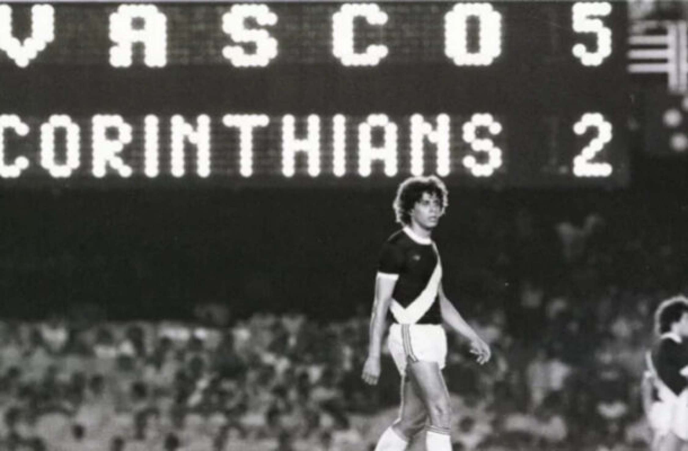 Morte de Roberto Dinamite, maior ídolo do Vasco, completa dois anos
