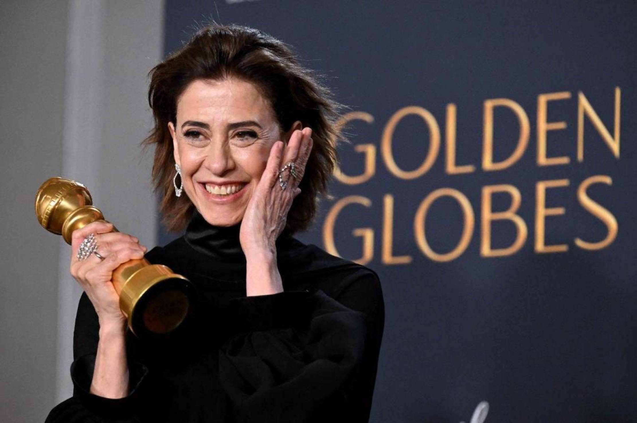 Fernanda Torres venceu nomes de peso no 82º Globo de Ouro, como Tilda Swinton (por 