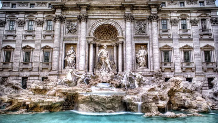 Um dos cartões-postais de Roma, a Fontana di Trevi foi reaberta após três meses interditada para limpeza. A cerimônia de liberação da atração turística contou com a presença do prefeito da capital italiana, Roberto Gualtieri, com limitação para 400 no número de visitantes simultâneos. 
 -  (crédito: picryl.com / domínio público)