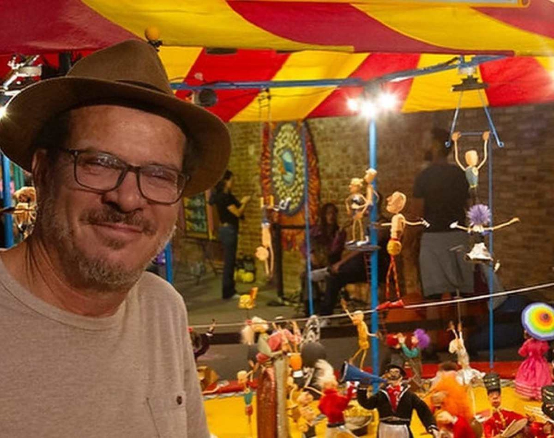 Agnaldo Pinho, bonequeiro e cenógrafo mineiro, morre aos 56 anos