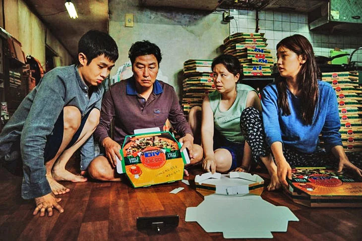 O diretor e cineasta Bong Joon-ho é uma dos poucos estrangeiros a ganhar um Oscar, momento em que ficou internacionalmente conhecido. Foi pelo filme 