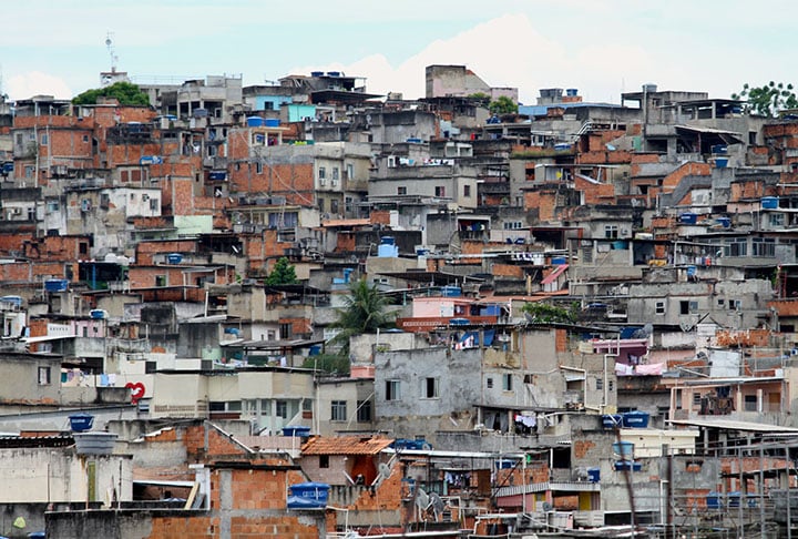 16º lugar: Favela do Jacarezinho, na Zona Norte do Rio de Janeiro - 29.766 moradores.
