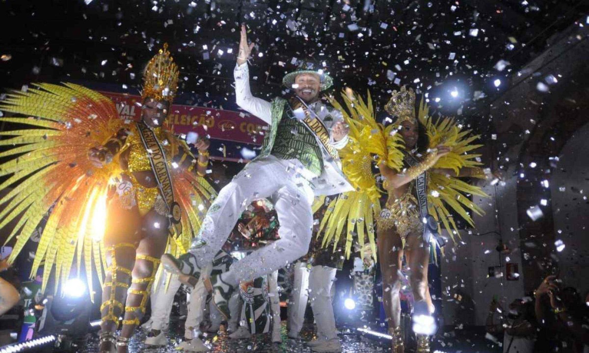 Mary Lopes (Rainha), Rafael Eduardo (Rei) e Nzambi Niara (Princesa), eleitos a Corte Real Momesca do Carnaval de BH 2025 -  (crédito: Alexandre Guzanshe/EM/D.A Press)