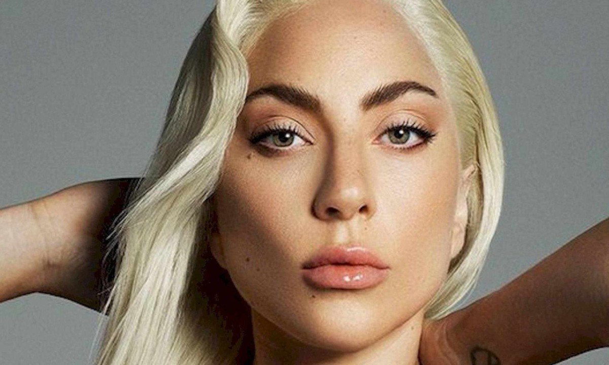 Lady Gaga come&ccedil;ou sua carreira em 2008 com hits como &quot;Poker face&quot; e &quot;Bad romance&quot;. Desde 2018, trabalhou como atriz em &quot;Nasce uma estrela&quot; e &quot;Coringa: Del&iacute;rio a dois&quot;. -  (crédito: TMJBrazil)