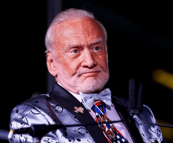 Edwin Eugene Aldrin Jr, conhecido como Buzz Aldrin, fez parte da primeira missão que pousou na Lua. Mas, ao longo da história, outras naves tripuladas chegaram até lá. 