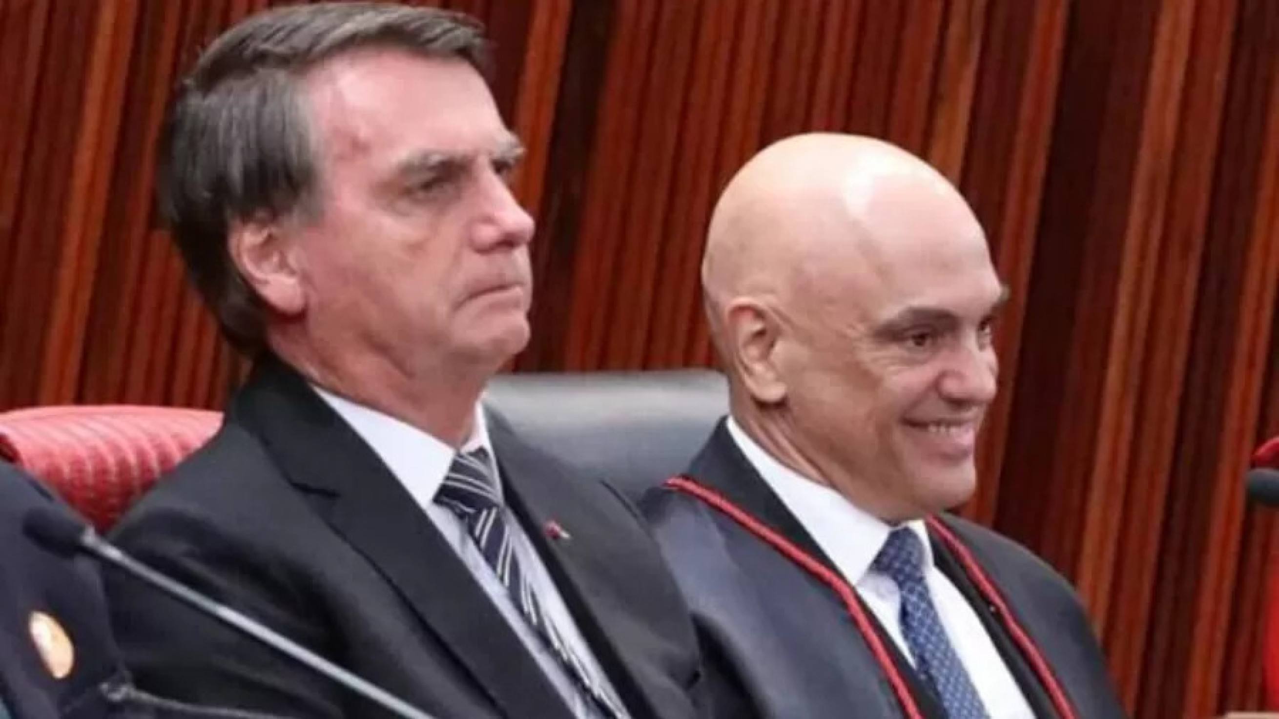 Defesa de Bolsonaro diz a Moraes que convite por email para posse de Trump é verdadeiro