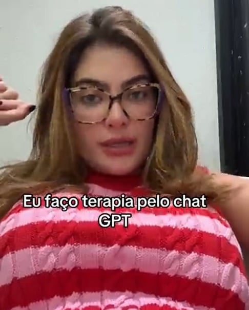 Um exemplo veio da influenciadora brasileira Sarah Costa, que detalhou em seu TikTok como utiliza o ChatGPT para sessões de terapia.