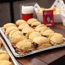 Linha comemorativa de pães de queijo celebra o Queijo Minas Artesanal - Léo Bicalho/Divulgação