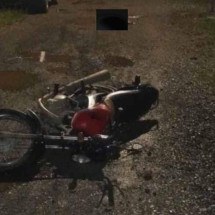 Homem atropela cachorro em moto com uma roda e é procurado por tráfico - PMMG