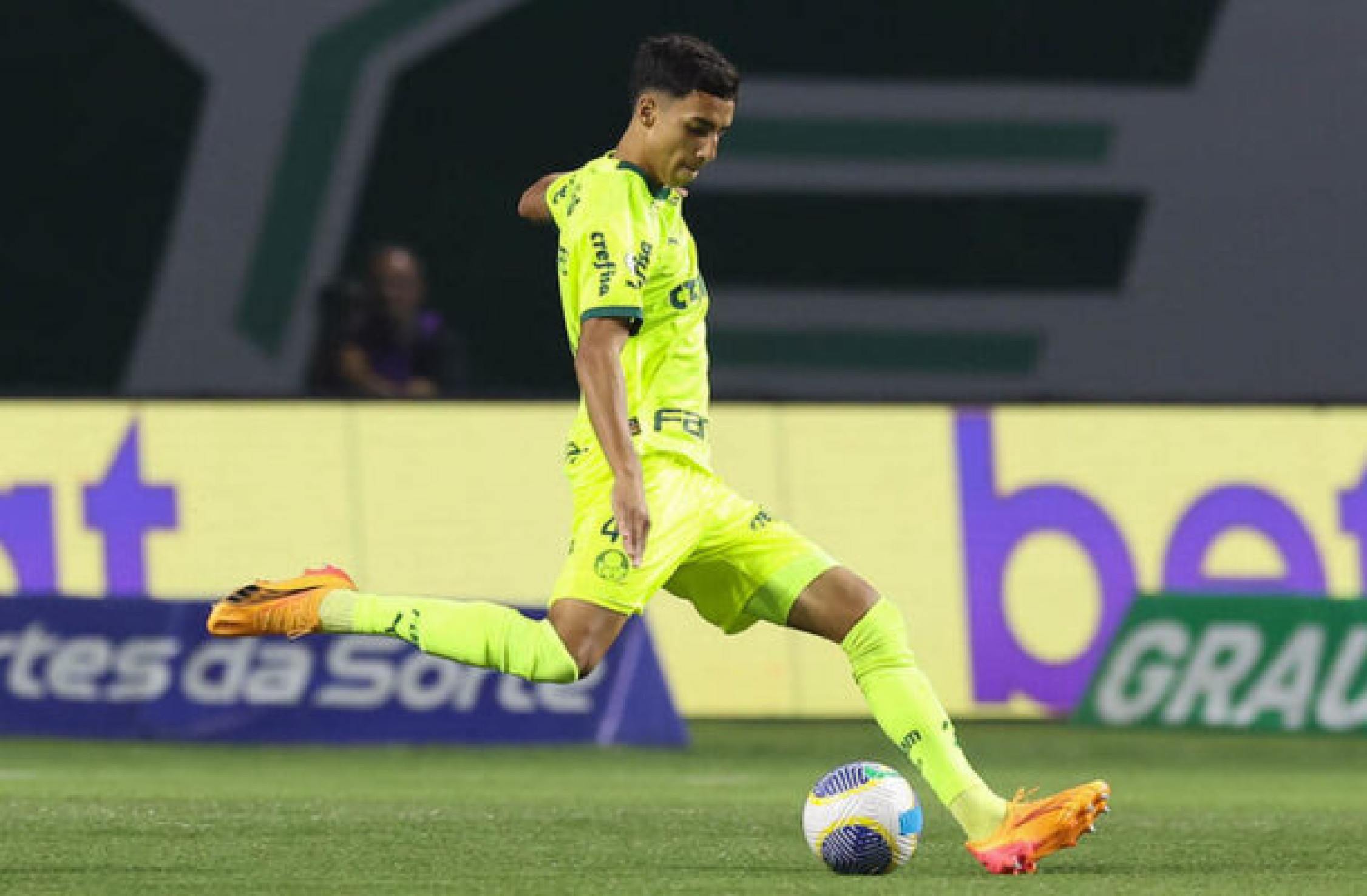 Palmeiras não inscreve Vitor Reis no Campeonato Paulista