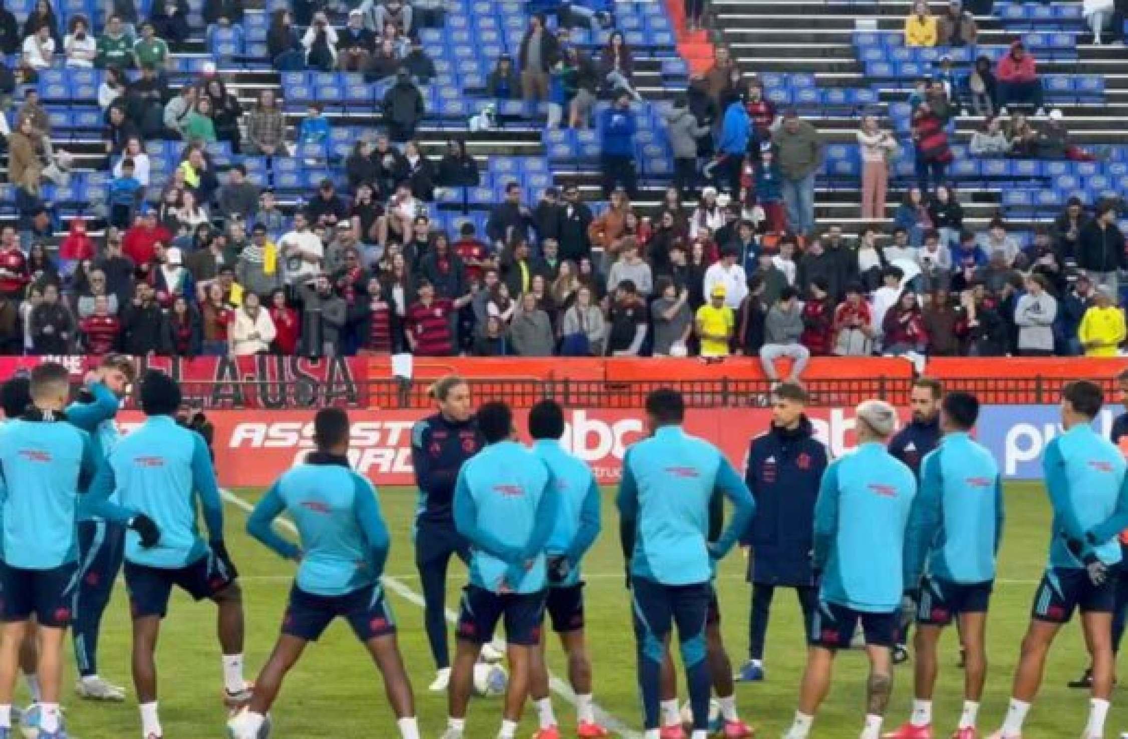 Com presença da torcida, Flamengo realiza treino nos Estados Unidos para estreia na FC Series
