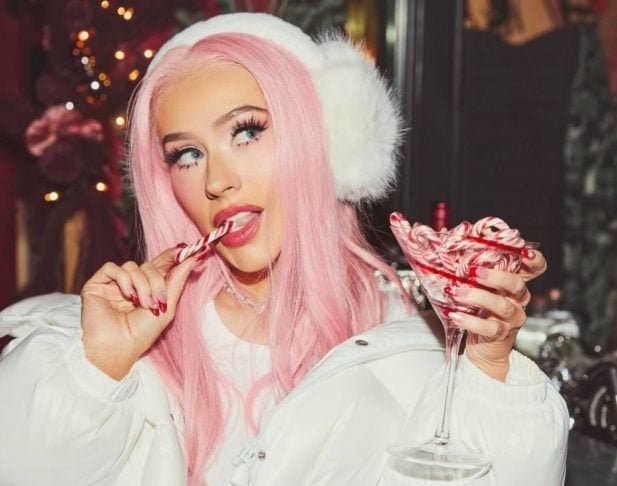 Christina Aguilera (fevereiro): Conhecida pelos seus vocais poderosos, a cantora norte-americana se apresentará no dia 6/2 no Rio de Janeiro (Farmasi Arena) e no dia 8/2 em São Paulo (Allianz Parque), no festival CarnaUOL.