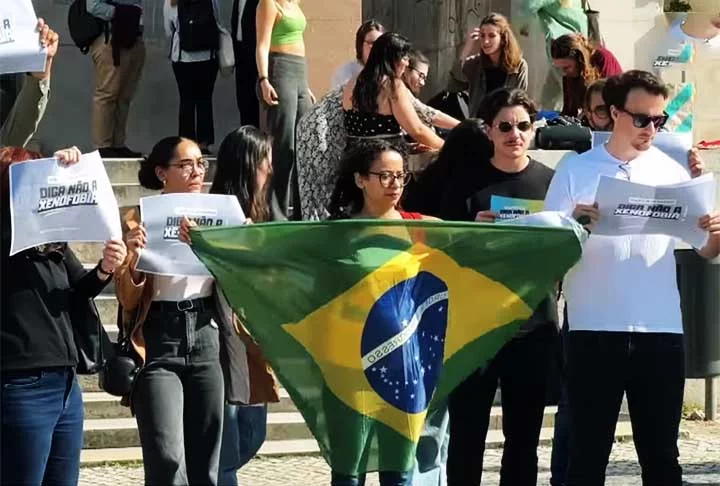 Os brasileiros representam a maioria na lista de espera de imigrantes de vários países que passam pela mesma situação e pedem ajuda financeira para pagar a passagem aérea de volta aos seus países. 