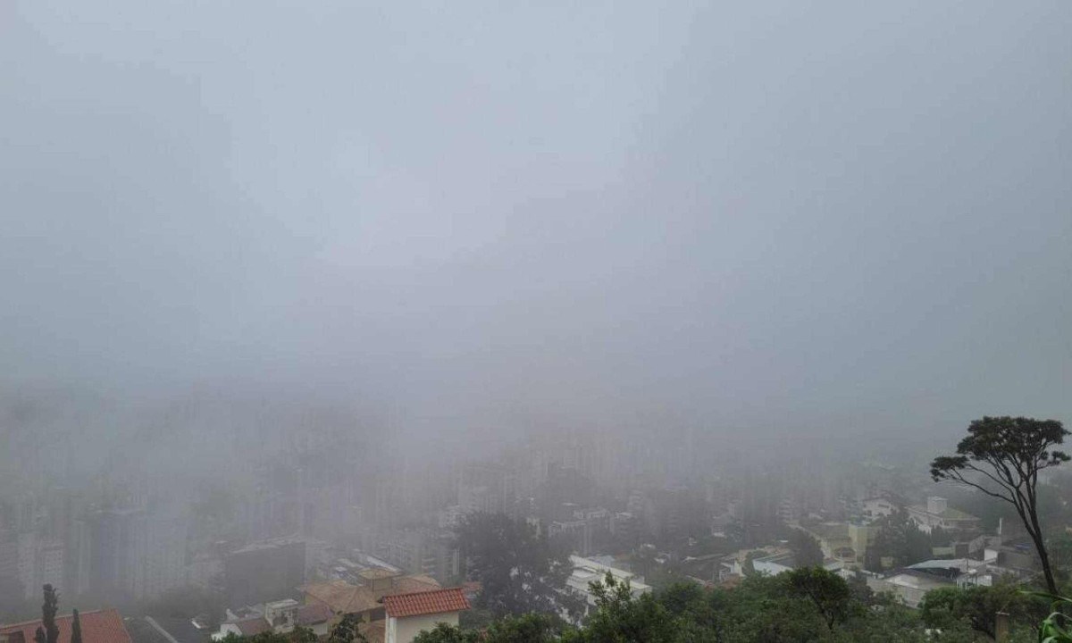 Alerta define volume de chuva de at&eacute; 20 mm -  (crédito: Gladyston Rodrigues/EM/D.A. Press)