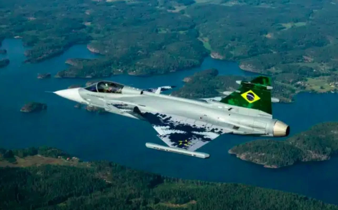 AlÃ©m de contar com modelos de sensores e radares avanÃ§ados, o Gripen possui um sistema inteligente de detecÃ§Ã£o de alvos, sendo assim a aeronave mais moderna em operaÃ§Ã£o na AmÃ©rica Latina. Veja agora o ranking dos 15 paÃ­ses com a maior forÃ§a aÃ©rea do mundo!