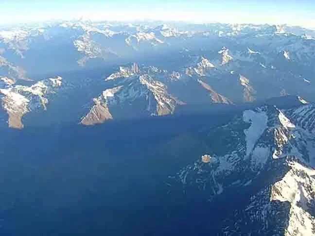 Tragédia dos Andes chocou o mundo e eternizou a memória de heróis - metaforico wikimedia commons