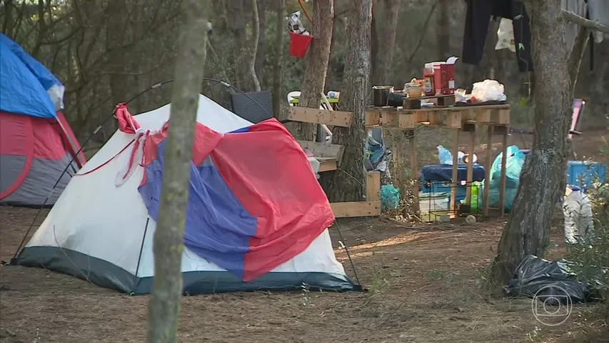 As possíveis mudanças podem acontecer em um cenário em que a situação de brasileiros em Portugal se agrava. Os preços altíssimos de moradia inviabilizam a permanência dos imigrantes com o mínimo de conforto, fazendo com que muitos durmam nas ruas. 