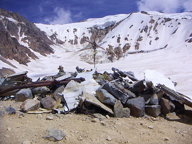 O local da tragédia tem um memorial, visitado por alpinistas e documentaristas em busca de filmagens sobre um dos episódios mais impressionantes da história. 