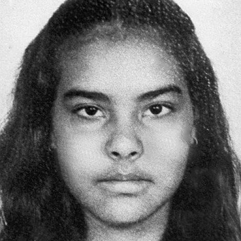 Mônica Granuzzo - Aos 14 anos, ela foi morta, em 16/6/1985, quando tentava escapar de Ricardo Sampaio, que tentava estuprá-la. Granuzzo caiu do sétimo andar do prédio. Ricardo levou o corpo para um barranco. Foi condenado a 20 anos de prisão. 