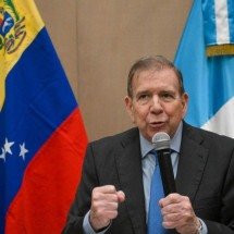 Opositor de Maduro confirma presença em posse de Trump - JOHAN ORDONEZ/AFP