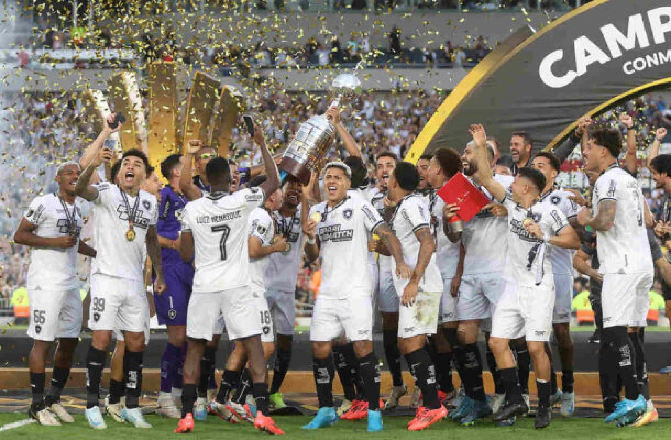 Botafogo paga premiação da Libertadores aos jogadores