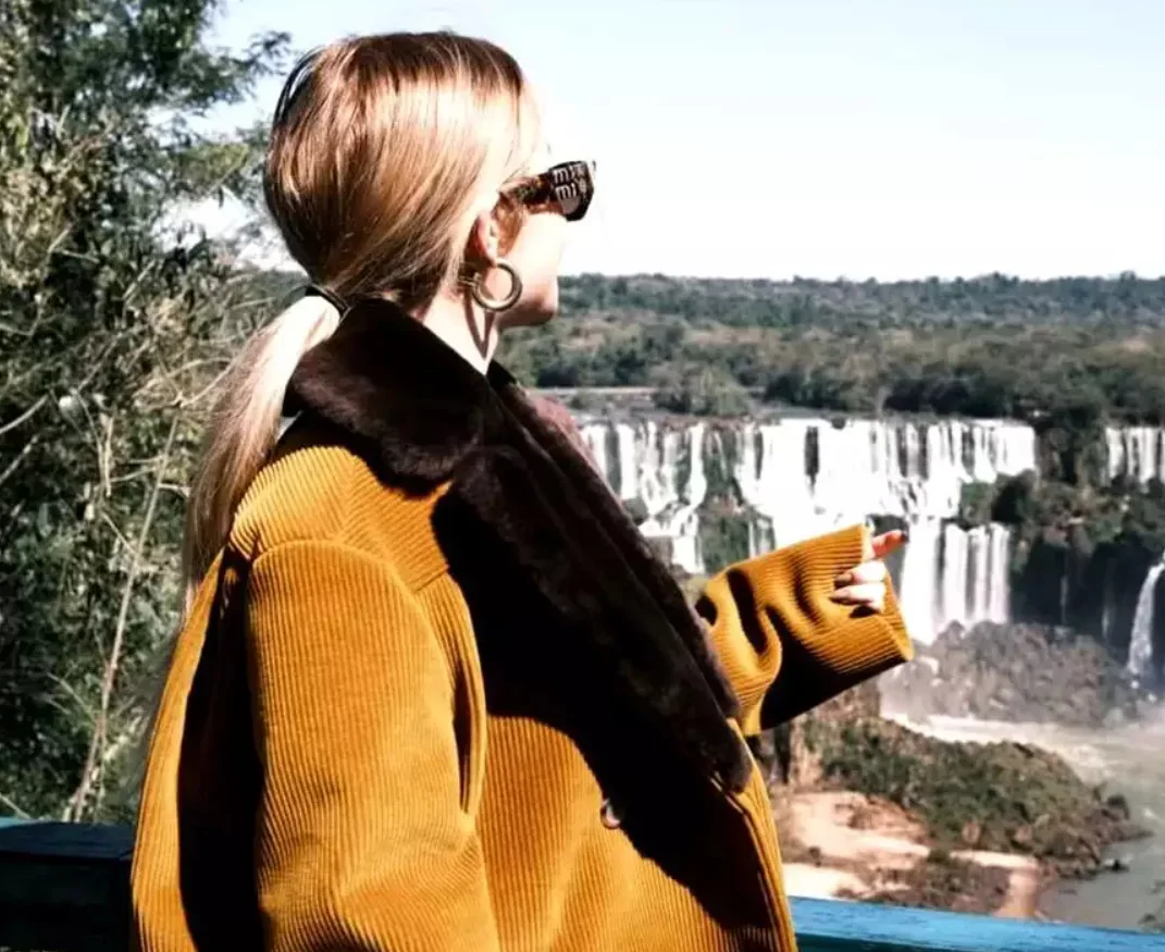 Ele foi a Foz do Iguaçu para a gravação do filme “Cinco Júlias” e aproveitou para apreciar a maravilha da paisagem das cataratas, que estão entre as principais do planeta. 