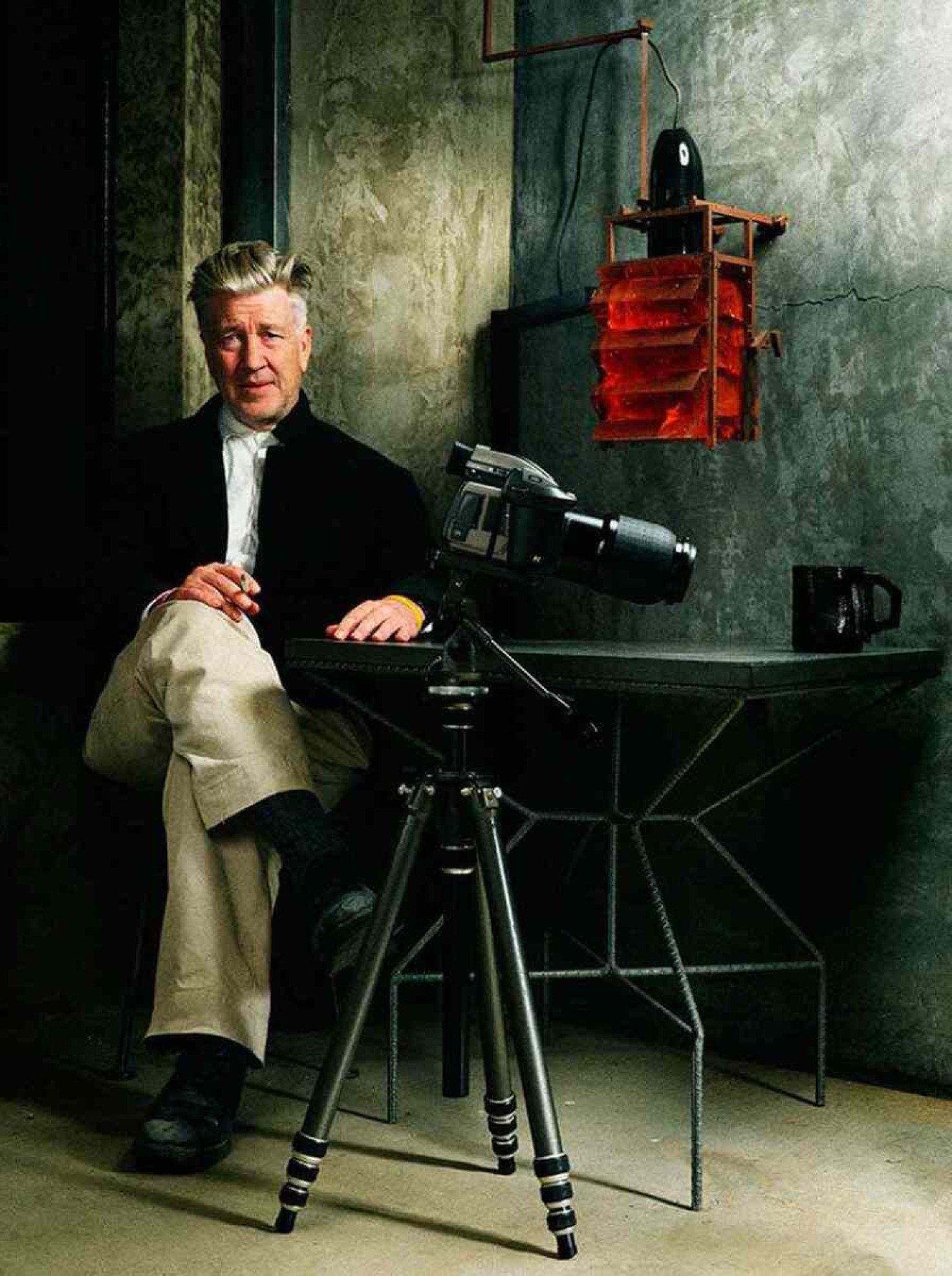 David Lynch na capa da Vogue em março de 2017.