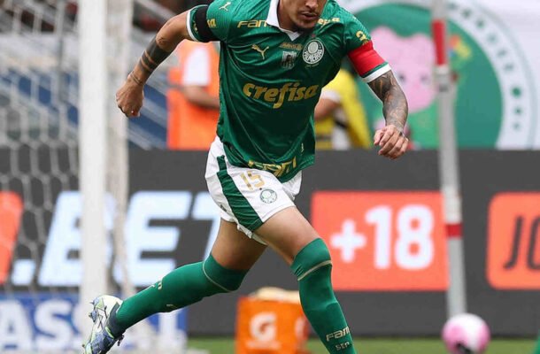 O técnico do Palmeiras, Abel Ferreira, poupou jogadores na estreia e deve repetir a estratégia diante do Noroeste. Paulinho, Piquerez, Bruno Rodrigues e Zé Rafael seguem fora. Já Gustavo Gómez e Raphael Veiga, ausentes do primeiro jogo, estão à disposição.Foto:Cesar Greco/Palmeiras