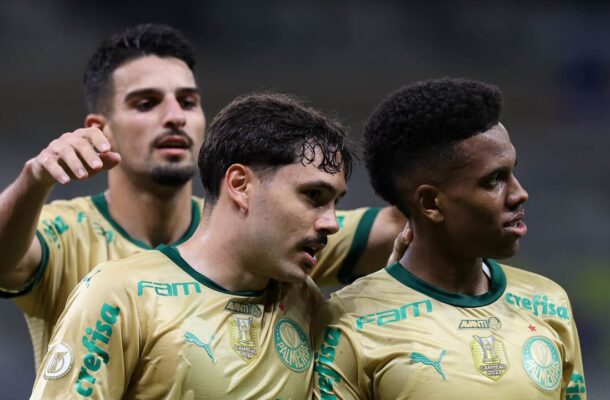 A partida terá transmissão da Cazé TV (no YouTube), UOL Play, Nosso Futebol e Zapping TV. Veja a seguir estatísticas, histórico do confronto, odds e outros detalhes do duelo. Foto: Cesar Greco/Palmeiras