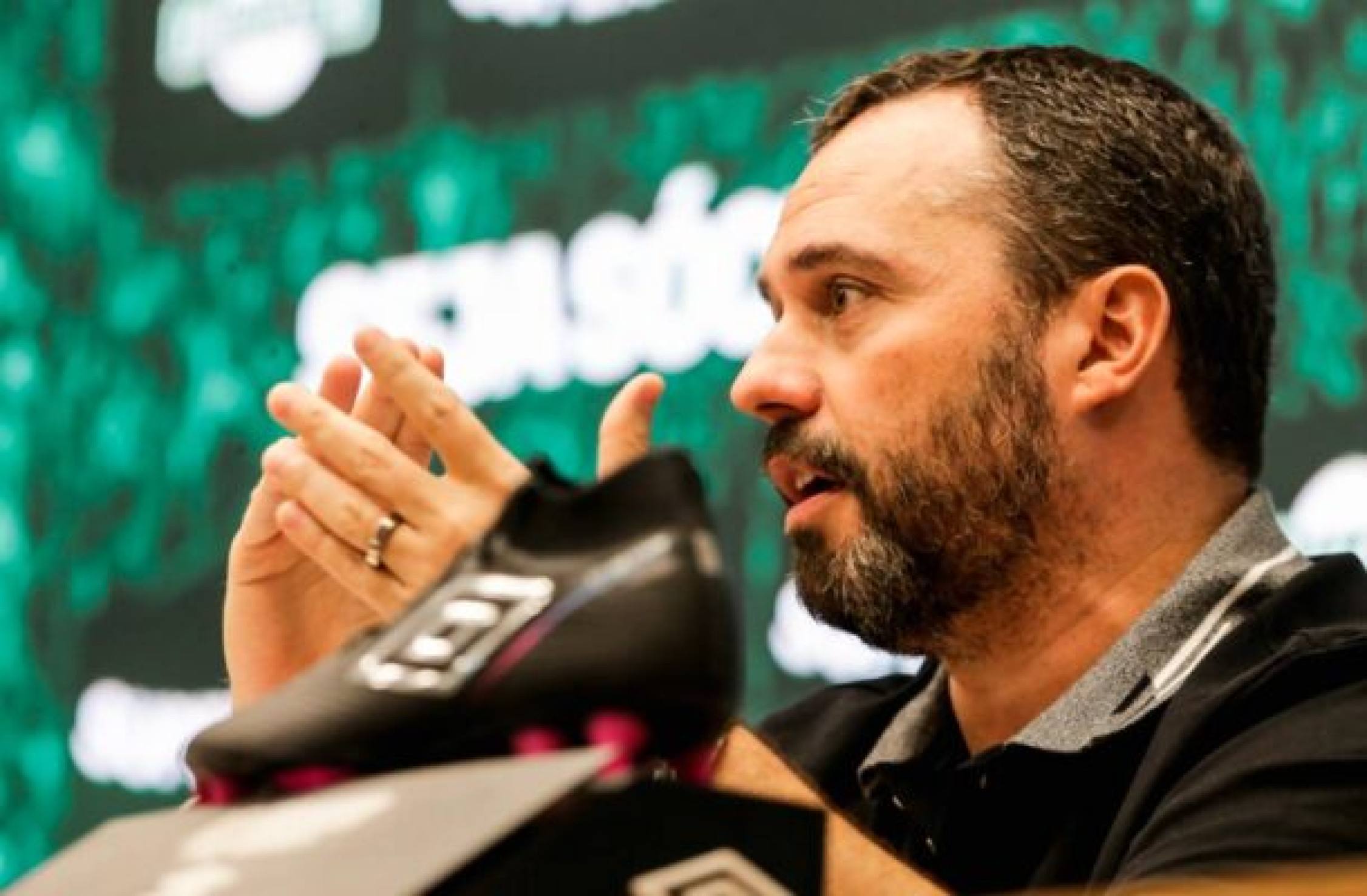 Mário Bittencourt fala sobre Arias e revela contraproposta por Claudinho
