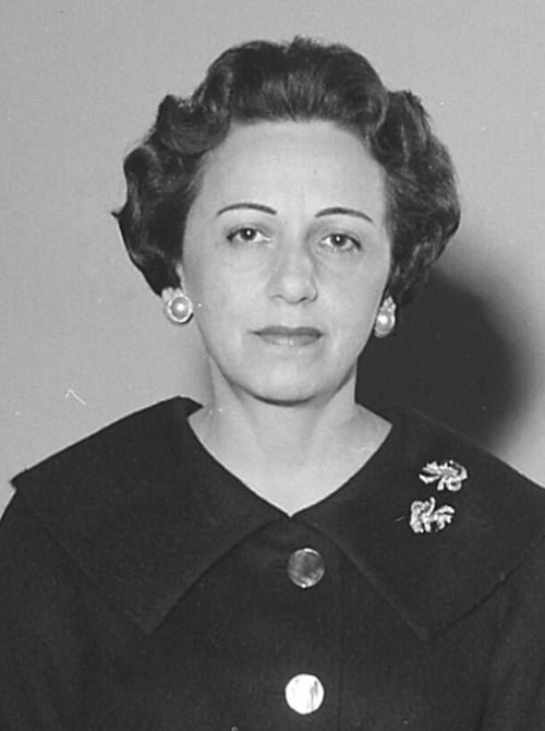 Sarah Kubitschek (1908 - 1996) - Foi esposa do presidente Juscelino Kubitschek, que governou o Brasil entre 1956 a 1961. Ela desempenhou um papel importante na vida cultural e social do Brasil durante os anos 50.