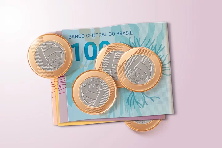 'Eles deram esse dinheiro como que para nos ajudar a nos reestabelecer no país de origem, mas reforçavam que era para tirar tudo no cartão que deram assim que chegasse ao Brasil', contou. -  (crédito: pikisuperstar/Freepik)