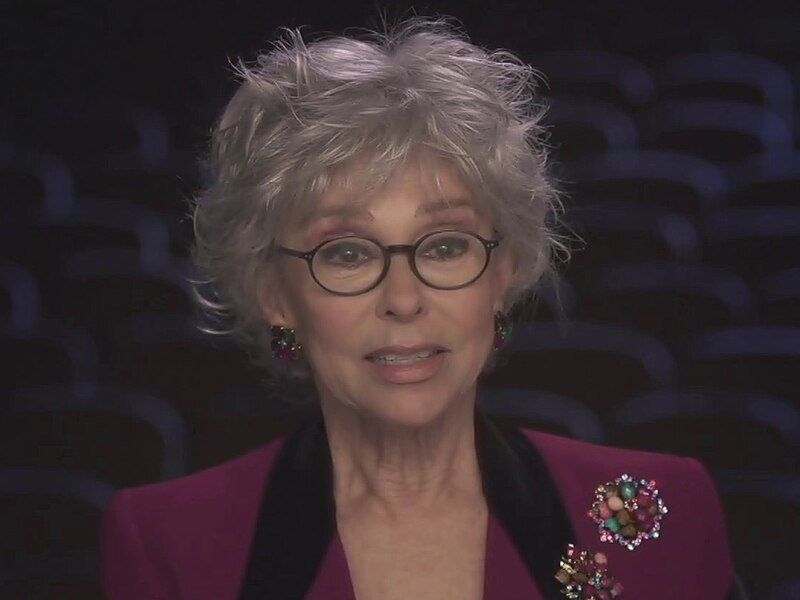 A atriz Rita Moreno, nascida em Himacao, na costa leste de Porto Rico, foi a primeira natural da ilha a conquistar a estatueta. Em 1962, ela foi premiada na categoria Melhor Atriz Coadjuvante por seu papel no clássico “West Wide Story” (“Amor, Sublime Amor”). 
