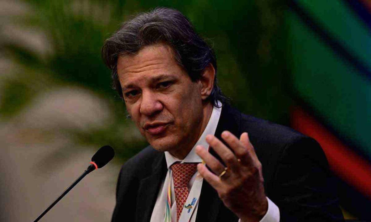 O ministro Fernando Haddad revela falta de foco do governo ao responder a provocações da oposição -  (crédito: FÁBIO PORCIÚNCULA/AFP)