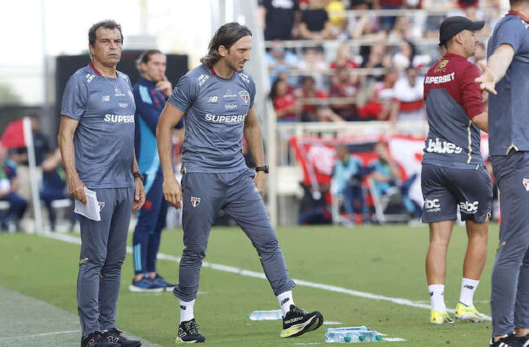 Zubeldía, do São Paulo, elogia Oscar e faz balanço da pré-temporada
