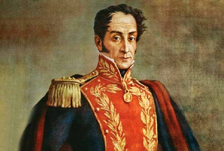 O Peru proclamou sua independÃªncia em 28 de julho de 1821, contra a Espanha. O principal herÃ³i foi SimÃ³n BolÃ­var, que teve papel decisivo na libertaÃ§Ã£o do paÃ­s. 