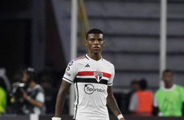 ARBOLEDA - Outro jogador experiente que esteve em campo. Não apareceu muito, o que pode ser bom e ruim, já que a Pantera foi superior na segunda etapa. Nota: 6 - Foto: Rubens Chiri/São Paulo FC