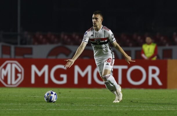 FELIPE NEGRUCCI - Entrou no segundo tempo e, por conta da falta de entrosamento, não conseguiu de destacar no jogo. Nota: 5,5  - Foto: Reprodução/X