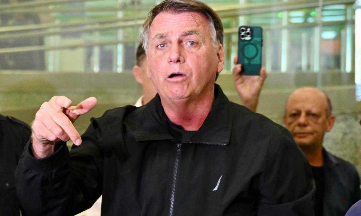 O ex-presidente Jair Bolsonaro é um dos investigados pela Justiça por envolvimentos em atos que pediam um rompimento democrático -  (crédito: EVARISTO SA / AFP)