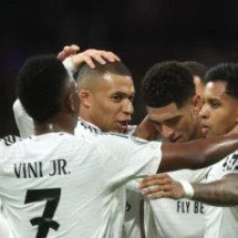 Real goleia RB Salzburg com show brasileiro e mantém chance de vaga direta no G8 da Champions - No Ataque Internacional