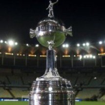 Após polêmica envolvendo Atlético, atacante alinha acerto com time classificado à Libertadores - No Ataque Internacional