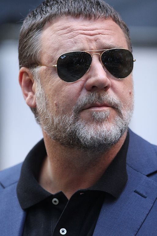 Russell Crowe - Ao contrário do que muita gente pensa, Crowe não é norte-americano. O ator nasceu em Wellington, Nova Zelândia. Ele foi para os Estados Unidos ainda criança. 