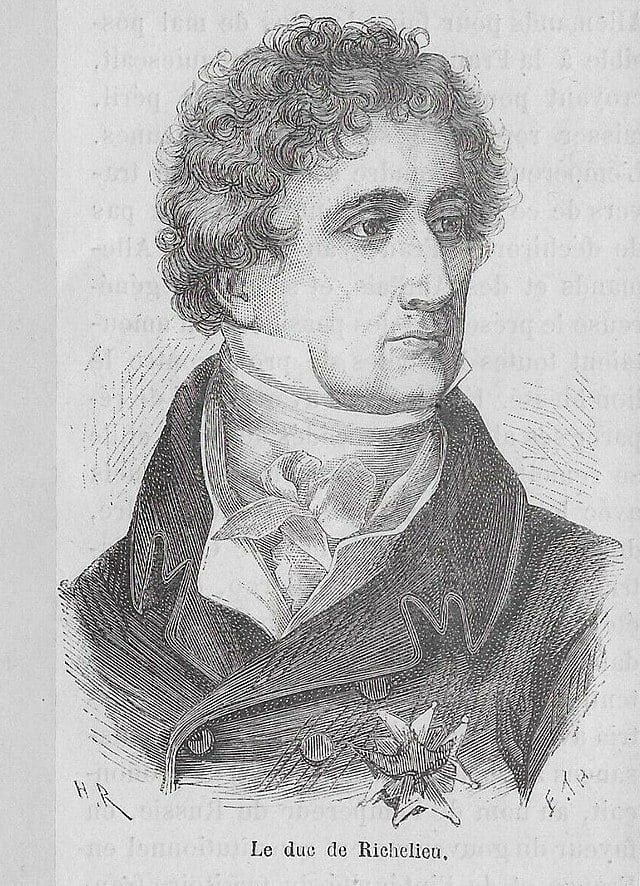 A origem da maionese Ã© francesa e creditada ao cozinheiro do Duque de Richelieu, que teria criado a receita ao preparar um molho com ingredientes improvisados para um banquete, apÃ³s uma vitÃ³ria na Guerra dos Sete Anos (1756 - 1763).