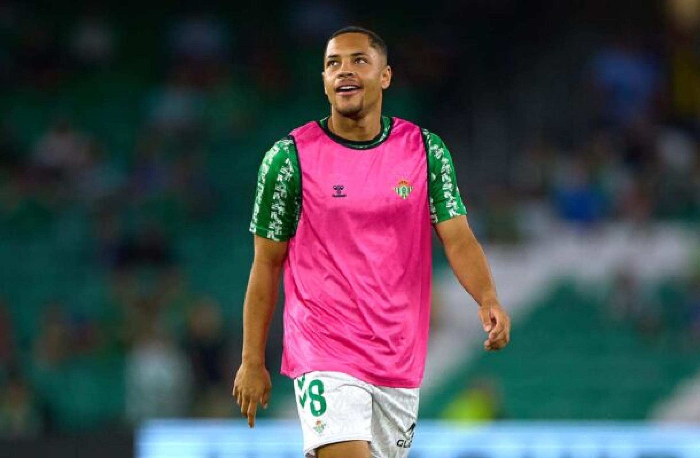 Palmeiras faz oferta por Vitor Roque, segundo jornal espanhol