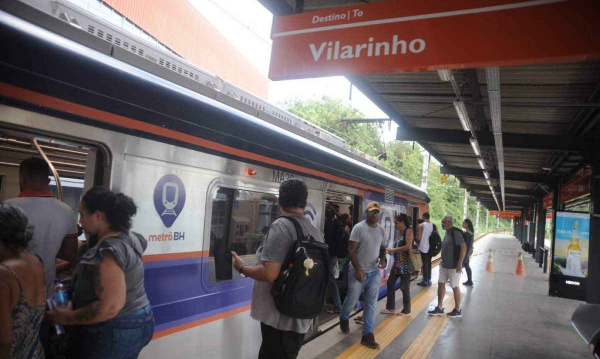 As obras de revitaliza&ccedil;&atilde;o do metr&ocirc; v&atilde;o causar aumento no intervalo entre as viagens -  (crédito: Alexandre Guzanshe/EM/D.A.Press )