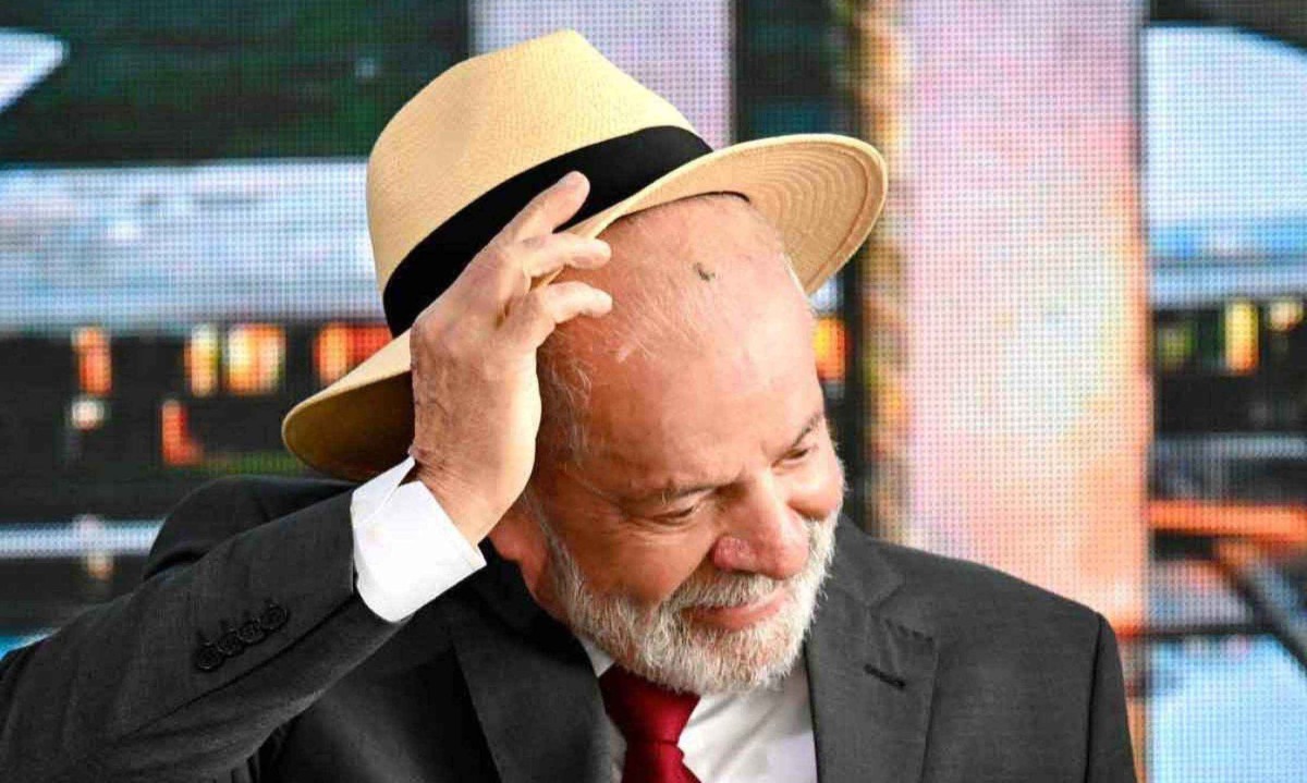 O presidente Lula aborda os acidentes -  (crédito: Evaristo Sa/AFP – 8/1/25)