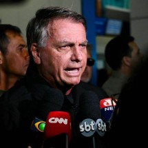 Perfil de Bolsonaro no X é novamente hackeado, diz Carlos