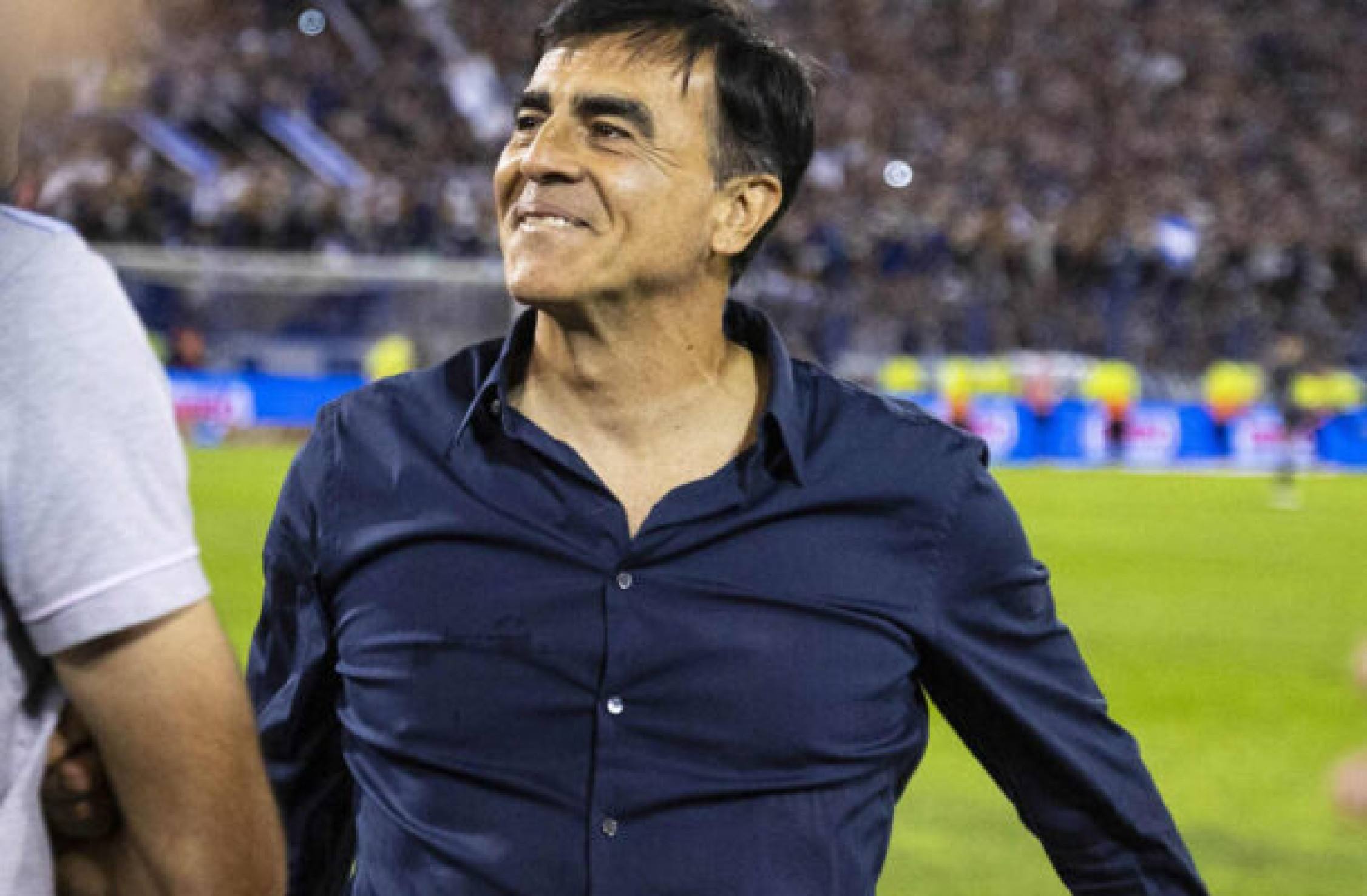 Grêmio, em Pelotas, na estreia do Gaúcho, segura o empate com o Brasil